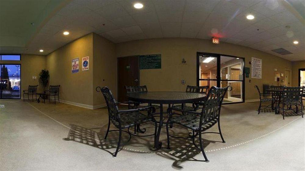 Holiday Inn Express Hotel Germantown - Northwest Milwaukee, An Ihg Hotel Экстерьер фото