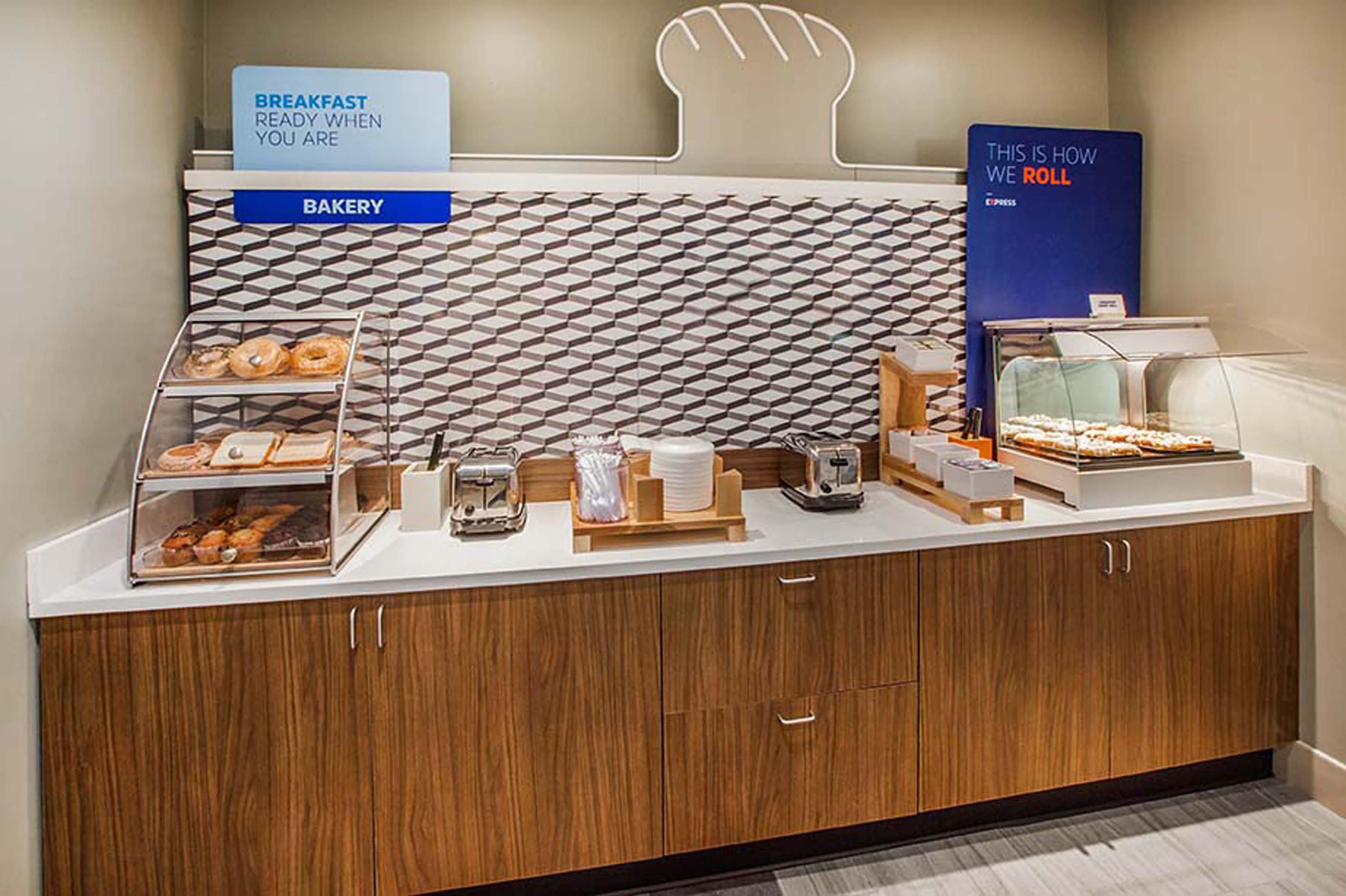 Holiday Inn Express Hotel Germantown - Northwest Milwaukee, An Ihg Hotel Экстерьер фото